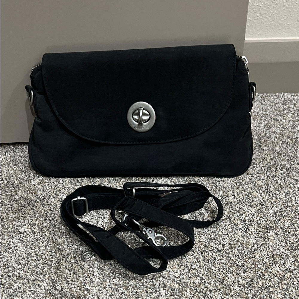 Baggallini Black Crossbody Bag with Silver Accents